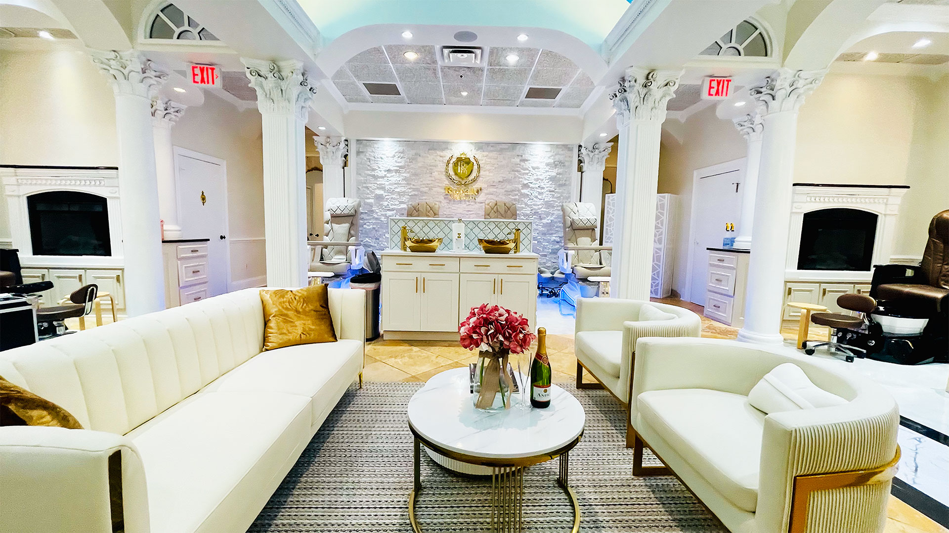 ROYALE' NAILS SPA - JOHNS CREEK